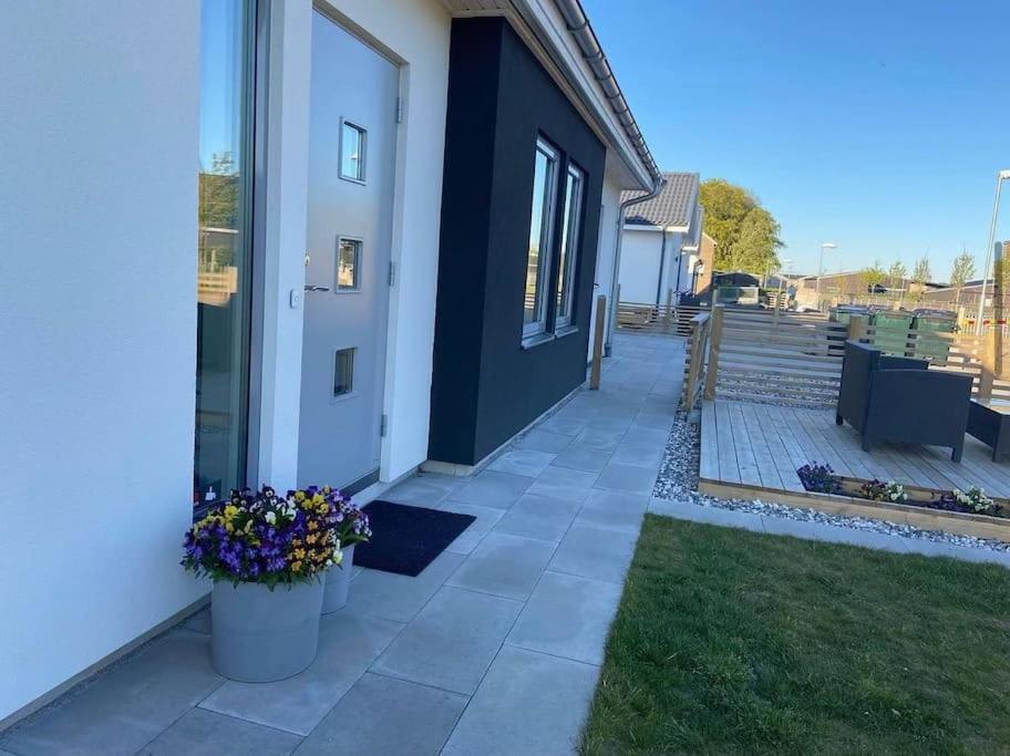 New Luxurious In Close To The